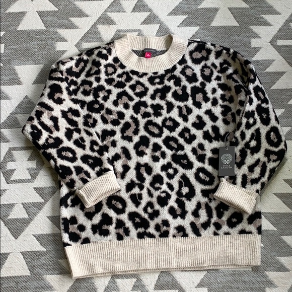 Vince Camuto Leopard Sweater - Picture 1 of 4
